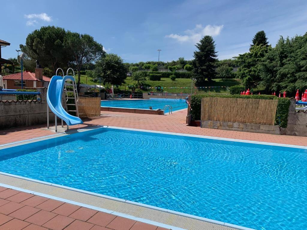 Piscina San Lorenzo Santhià Eksteriør billede