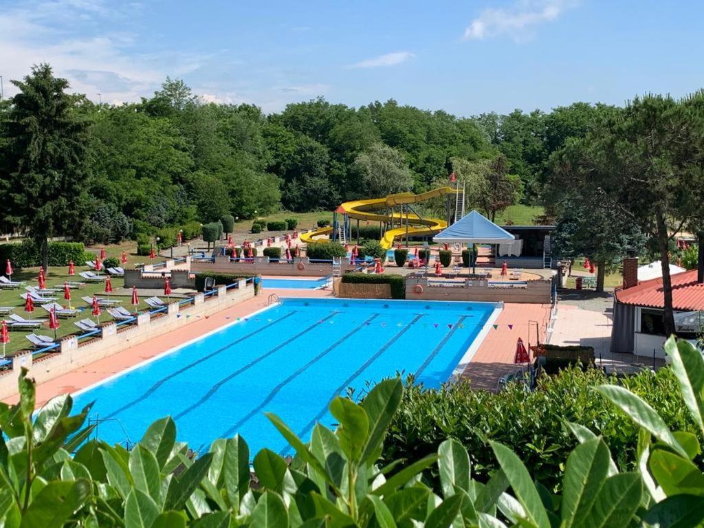 Piscina San Lorenzo Santhià Eksteriør billede